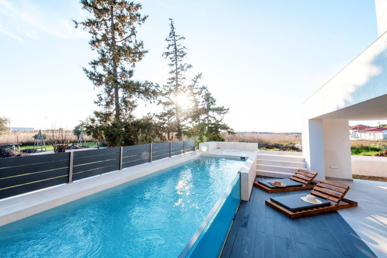 Serene Seafront Villas Nea Iraklia Exteriér fotografie